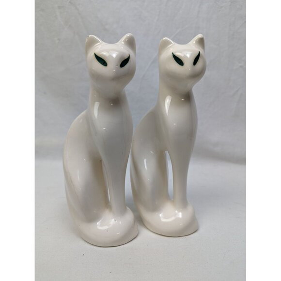 Vintage Mid Century Modern Pair White Cats Green Eyes Figurines Retro Set of 2 - Picture 1 of 7